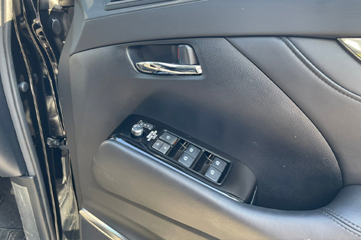 アルファードクロスオーバー　アクト1